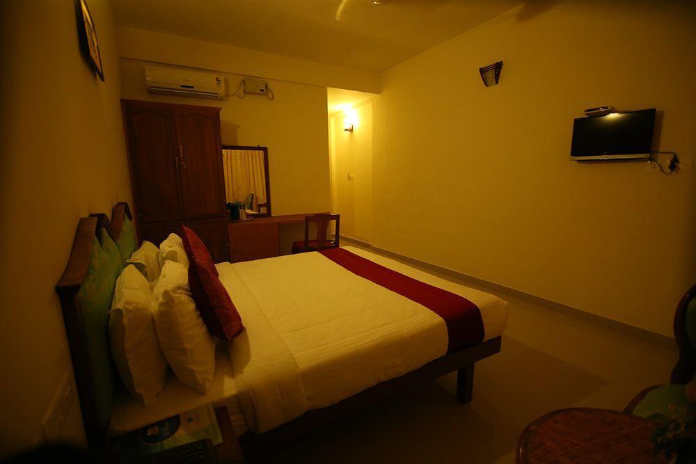 สมุทราธีรัม บีช รีสอร์ต Hotel Thiruvananthapuram ภายนอก รูปภาพ