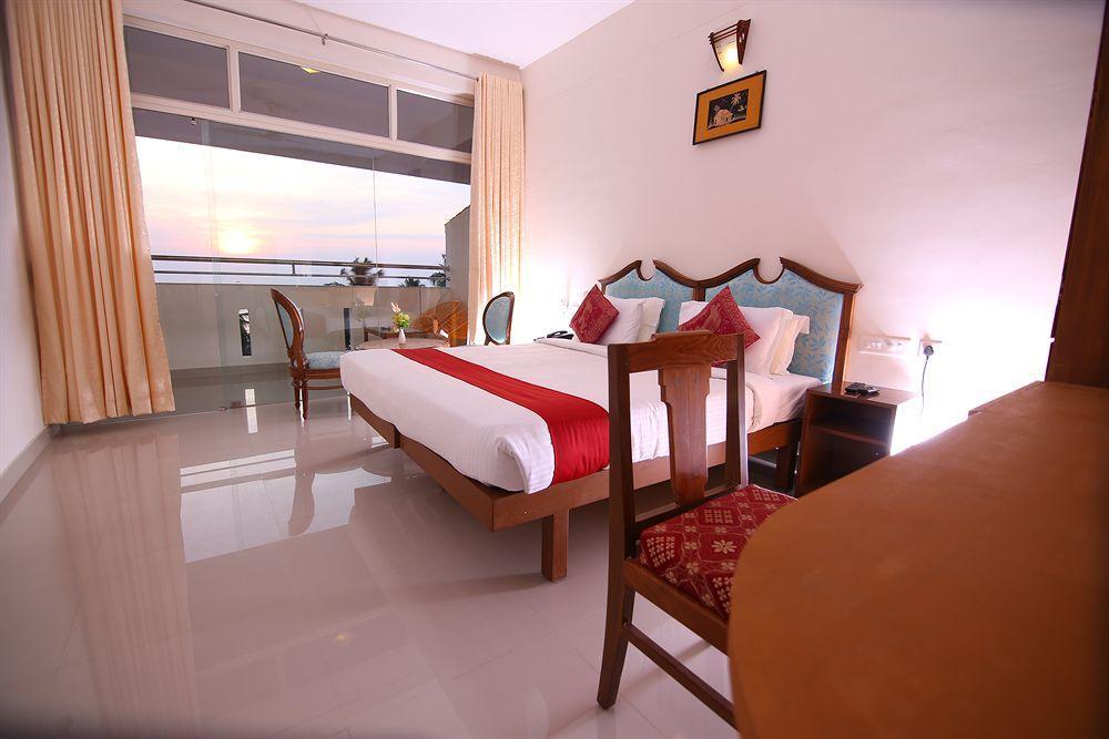 สมุทราธีรัม บีช รีสอร์ต Hotel Thiruvananthapuram ภายนอก รูปภาพ